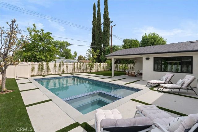 23463 Sylvan Street, Woodland Hills, CA 91367