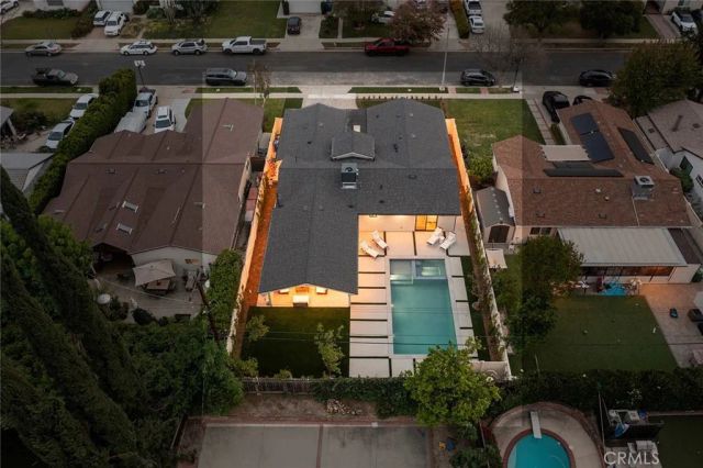 23463 Sylvan Street, Woodland Hills, CA 91367