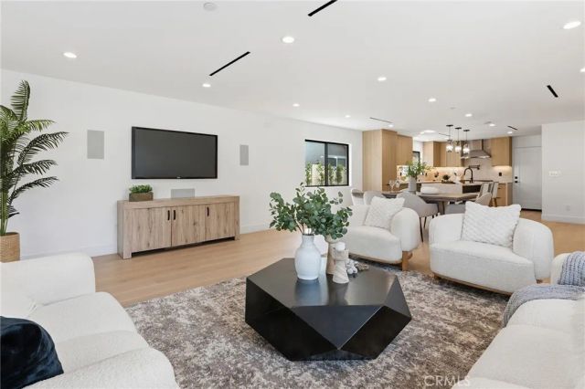 23463 Sylvan Street, Woodland Hills, CA 91367