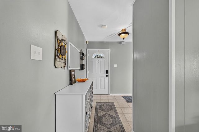 251 TIFFANY LN, Willingborough, NJ 08046