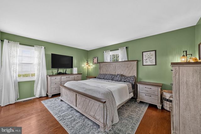 251 TIFFANY LN, Willingborough, NJ 08046