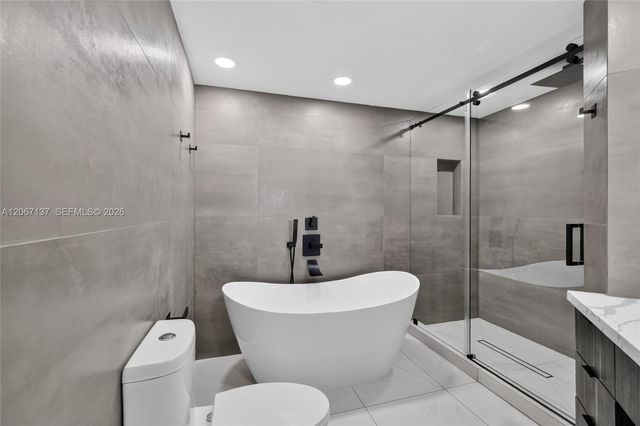 55 SE 6th Street 3802, Miami, FL 33131