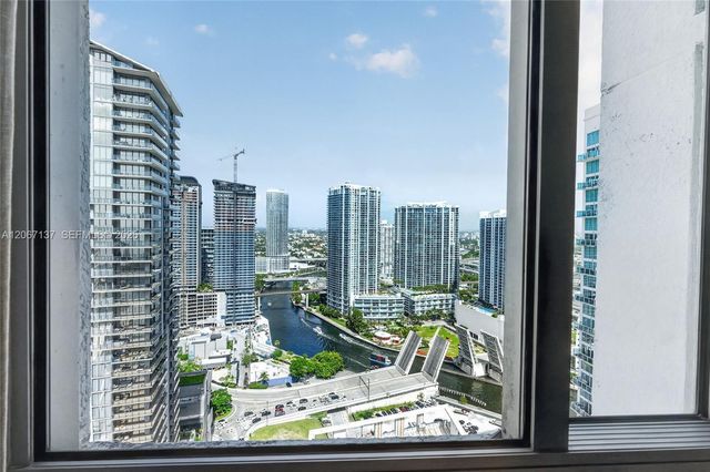 55 SE 6th Street 3802, Miami, FL 33131