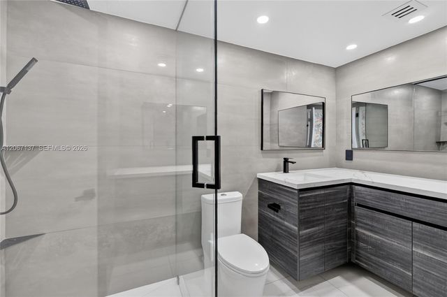 55 SE 6th Street 3802, Miami, FL 33131