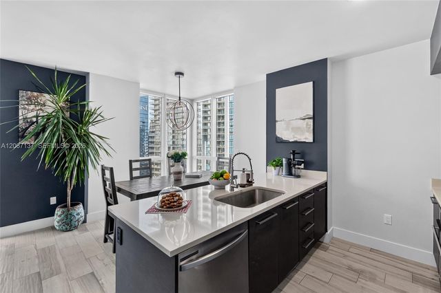 55 SE 6th Street 3802, Miami, FL 33131