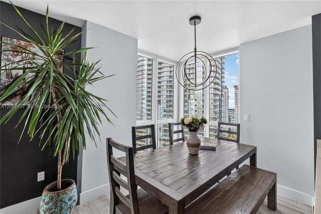 55 SE 6th Street 3802, Miami, FL 33131