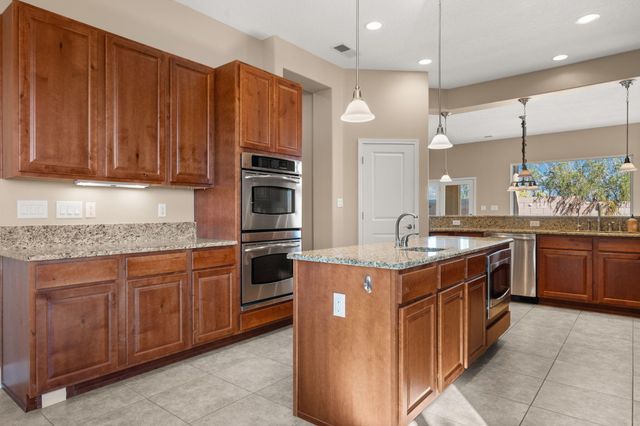 370 Zuni River Circle SW, Los Lunas, NM 87031