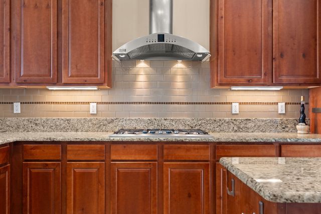 370 Zuni River Circle SW, Los Lunas, NM 87031