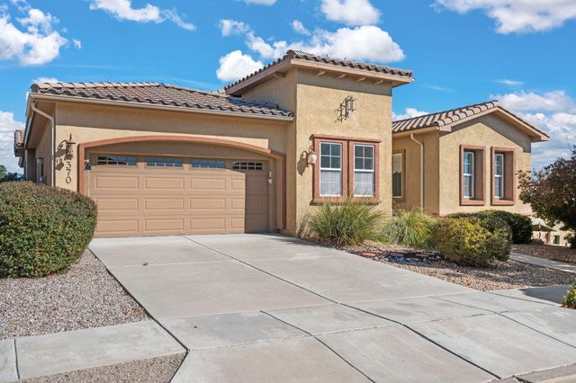 370 Zuni River Circle SW, Los Lunas, NM 87031