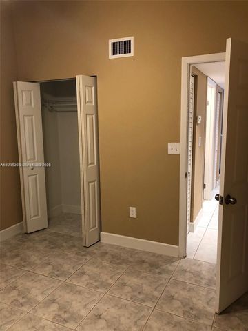 1400 San Remo Cir 1400, Homestead, FL 33035