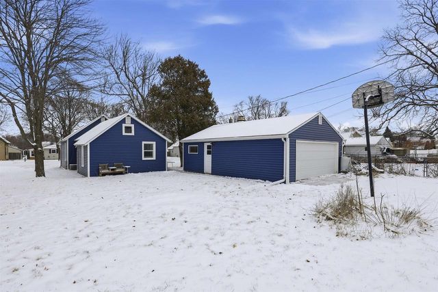 517 W 6TH STREET, Kaukauna, WI 54310