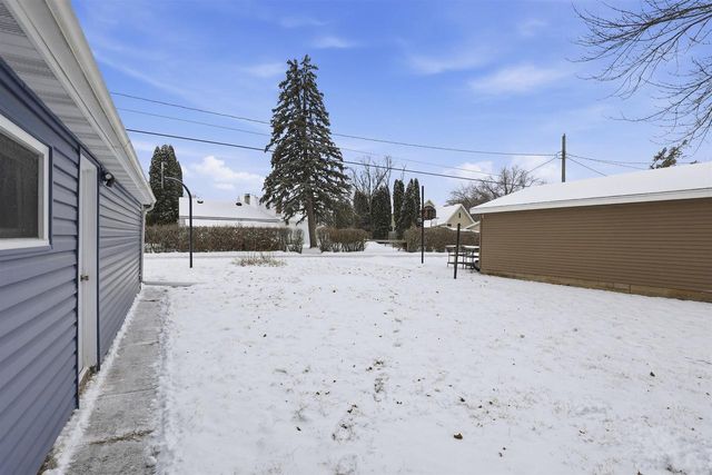 517 W 6TH STREET, Kaukauna, WI 54310