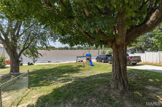 1007 Lindsay Avenue, Crystal City, MO 63019