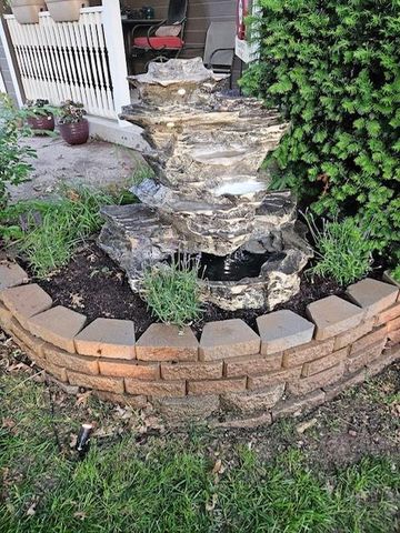 728 S Kisner Drive, Independence, MO 64056