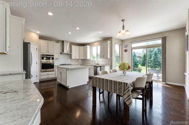 50243 Amberwood Road, Canton Charter Township, MI 48188