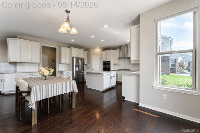 50243 Amberwood Road, Canton Charter Township, MI 48188