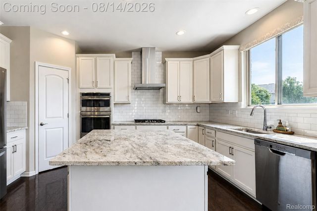 50243 Amberwood Road, Canton Charter Township, MI 48188