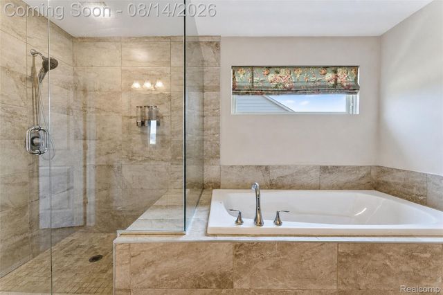 50243 Amberwood Road, Canton Charter Township, MI 48188