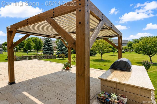 50243 Amberwood Road, Canton Charter Township, MI 48188