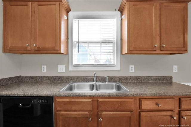 623 Cypress Pond Drive, Hope Mills, NC 28348