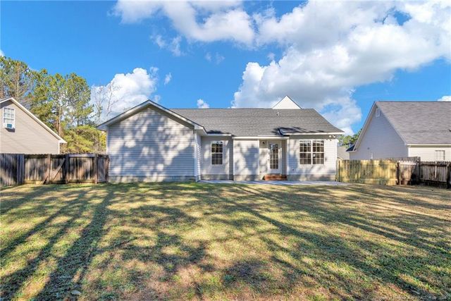 623 Cypress Pond Drive, Hope Mills, NC 28348