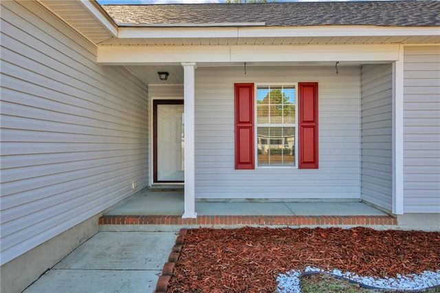 623 Cypress Pond Drive, Hope Mills, NC 28348