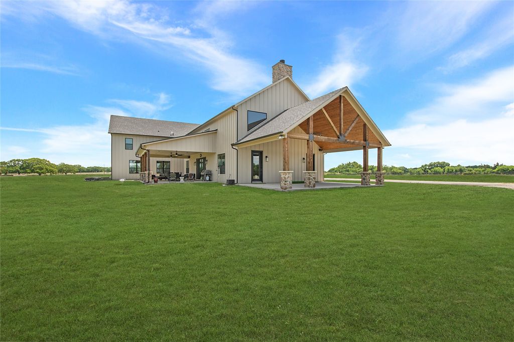 3106 County Road 2526, Quinlan, TX 75474