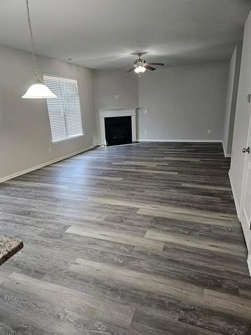 7373 Ledgestone Lane, Riverdale, GA 30274