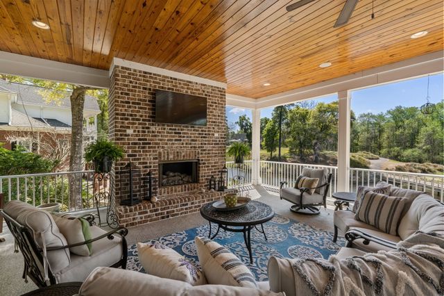 2073 Turnberry Ln., Murrells Inlet, SC 29576