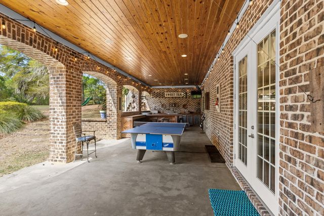 2073 Turnberry Ln., Murrells Inlet, SC 29576