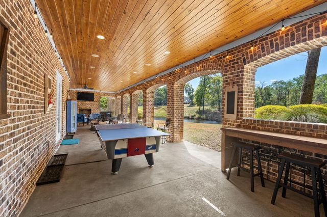 2073 Turnberry Ln., Murrells Inlet, SC 29576