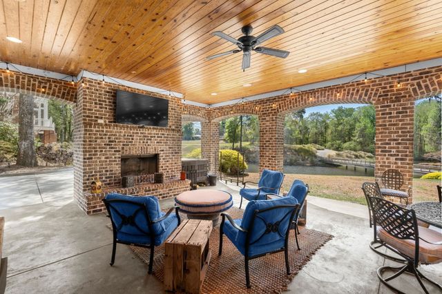 2073 Turnberry Ln., Murrells Inlet, SC 29576