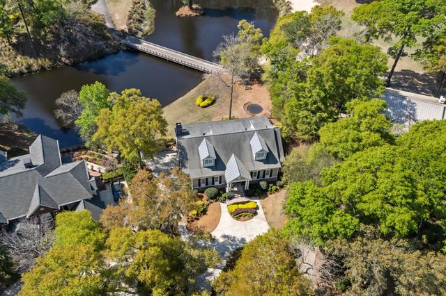 2073 Turnberry Ln., Murrells Inlet, SC 29576