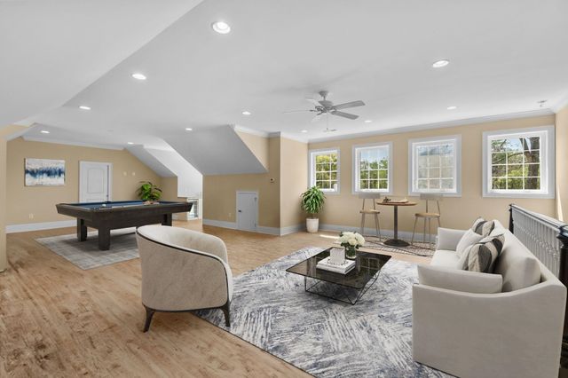 2073 Turnberry Ln., Murrells Inlet, SC 29576