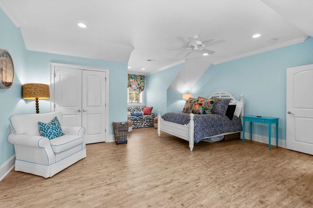 2073 Turnberry Ln., Murrells Inlet, SC 29576