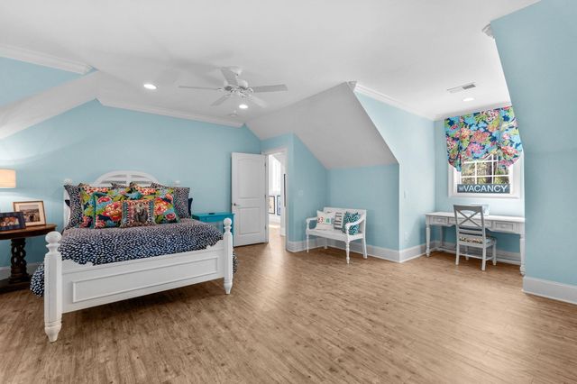 2073 Turnberry Ln., Murrells Inlet, SC 29576