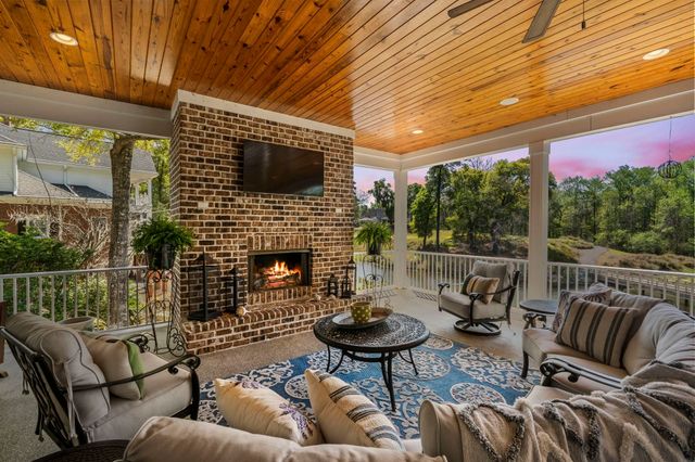 2073 Turnberry Ln., Murrells Inlet, SC 29576