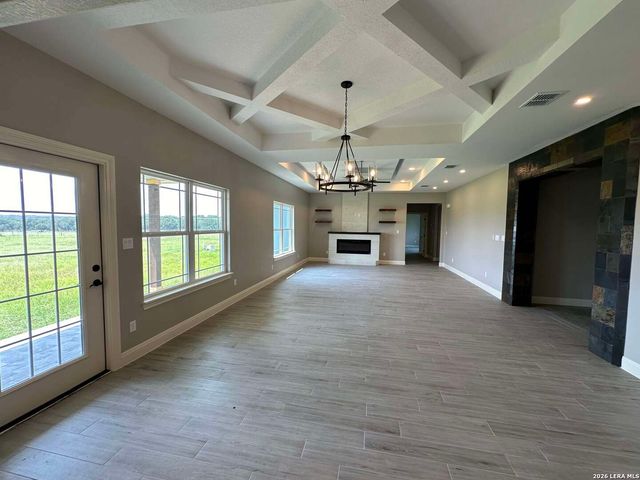 108 estates, La Vernia, TX 78121