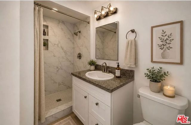 11808 Kittridge 19, North Hollywood, CA 91606