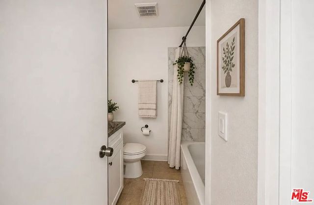 11808 Kittridge 19, North Hollywood, CA 91606