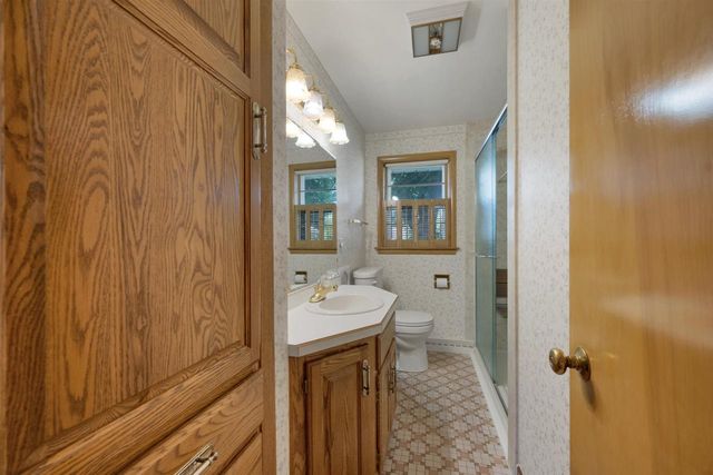 1139 MEACHAM STREET, Green Bay, WI 54304