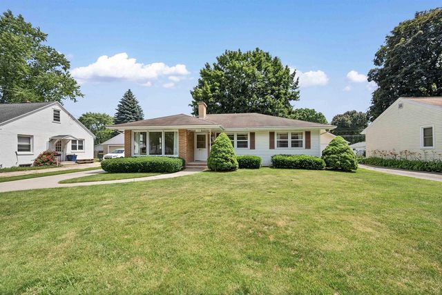 1139 MEACHAM STREET, Green Bay, WI 54304