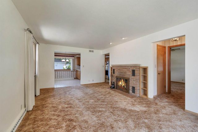 1139 MEACHAM STREET, Green Bay, WI 54304