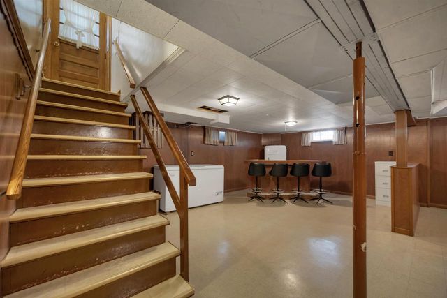 1139 MEACHAM STREET, Green Bay, WI 54304