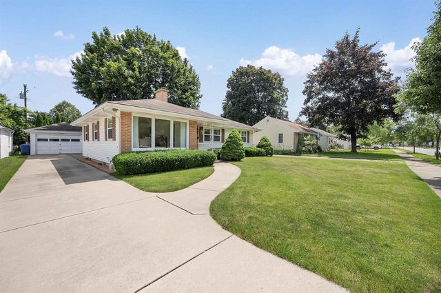 1139 MEACHAM STREET, Green Bay, WI 54304