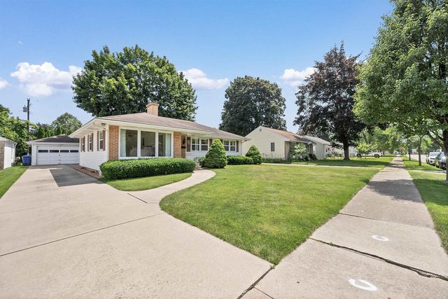 1139 MEACHAM STREET, Green Bay, WI 54304