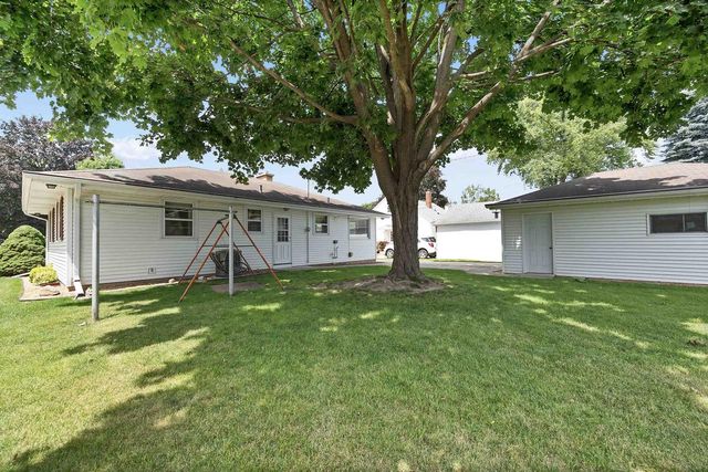 1139 MEACHAM STREET, Green Bay, WI 54304