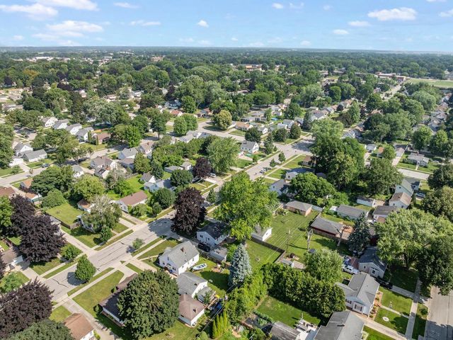 1139 MEACHAM STREET, Green Bay, WI 54304