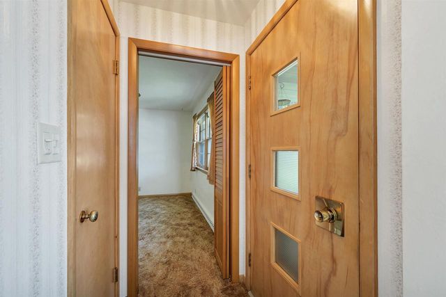 1139 MEACHAM STREET, Green Bay, WI 54304