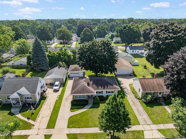 1139 MEACHAM STREET, Green Bay, WI 54304